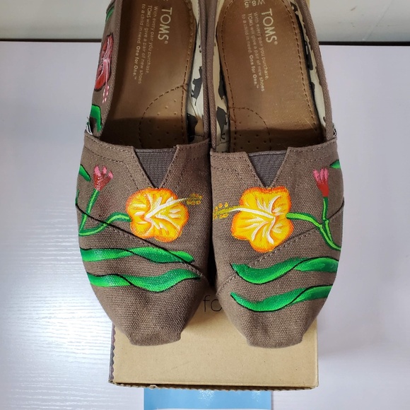 TOMS Haiti Artists Collective Dure’s Pink Flower Women’s size 8.5 (US) - Picture 3 of 8